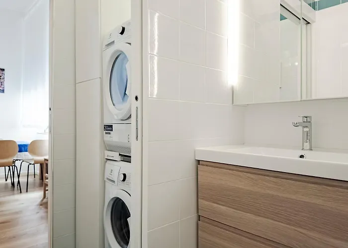 Commenda 33 Apartment Milan